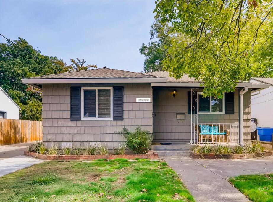 Smart Eclectic Art House Near Uc Davis Med Center Villa Sacramento Luaran gambar