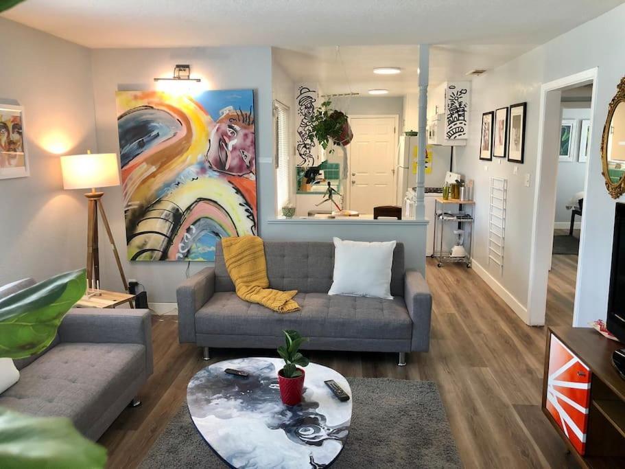 Smart Eclectic Art House Near Uc Davis Med Center Villa Sacramento Luaran gambar